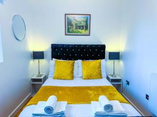 Elegant 1 bed flat, Sleeps 4, Free parking, Pet friendly, Pudsey, Leeds - 9