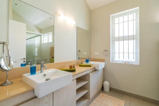 Villa Lagoon by Oazure - 2