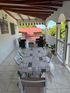 Villa Nanou , Haut de villa calme et petite vue sur Mer - 1