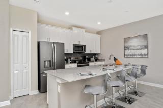 4817CO TOWNHOUSE 4 BEDROOMS & 3 BATHROOMS + POOL - 6