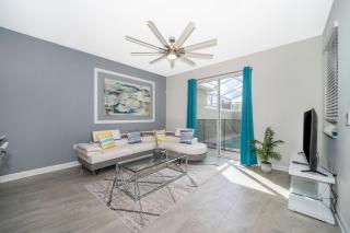 296IN TOWNHOUSE 4 BEDROOMS & 3 BATHROOMS + POOL - 1