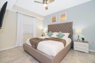 3141-202RF STOREY LAKE, CONDO 2/2 LAKE VIEW - 9