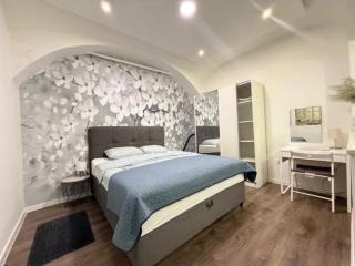 Apartment Frenki- Tkalčićeva -self check in-free parking - 2