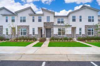 1852IO TOWNHOUSE 4 BED/4.5 BA ( - 2