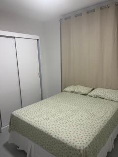 Apto com dois quartos com cama e ar - 5