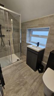 Brand new 2 bedroom house in the heart of Hackney - 1