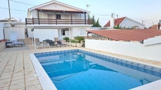 Chalet, piscina y barbacoa y sala de reuniones - 4