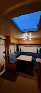 Proboost Arctic Center Cosy Caravan - 3