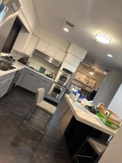 Hotel Plantsylvania - Temple Hills - 5