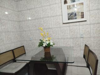 Haja Luz Casa Pousada 3 no Centro de Itaqua - 7