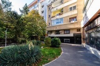 Urban Retreat - 2BR Flat Steps from Old Town - 7