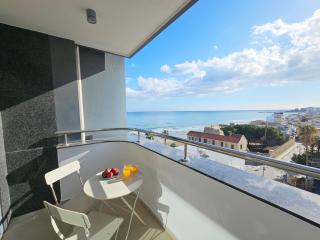 Dios Ponte Finikoudes Beachfront - 8