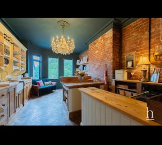 Boutique home by the beach - 0