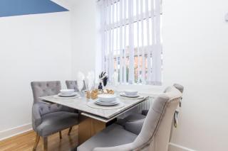 Cliffton House, Sleeps 5, Parking,Netflix, WiFi, Only 6 min to City - 6