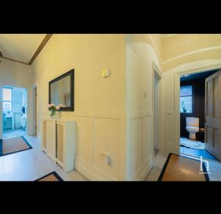 Boutique home by the beach - 4