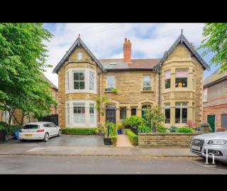 Boutique home by the beach - 3