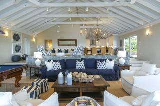 Maria Bluff Main House Villa- Modern Renovations Private Pool Ocean Front Views and Pool Table - 7