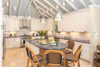 Maria Bluff Main House Villa- Modern Renovations Private Pool Ocean Front Views and Pool Table - 2