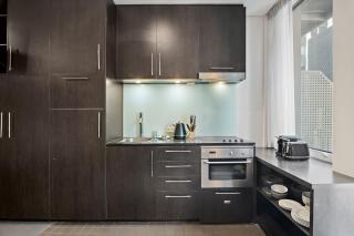 Stylish Central Studio with Gym - 3