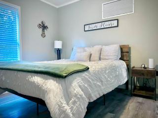 CountrySide WorkerFriendly A plus LocationByDownTown - 9