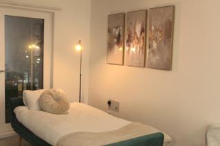 Luxury Apartment in Birmingham City Centre - 4