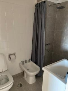 Dto Zona Guemes y Playas luminoso con balcon - 1