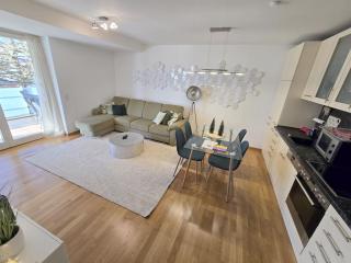 Modernes Apartment mit XL-Balkon - 9