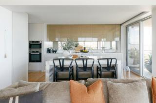 On The Rocks - Beachfront To Convent Beach - 5