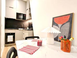 Cozy Latin Quarter Stay near the Seine & Metro & For 4 N6-10 - 1