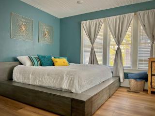 Gorgeous loft downtownSherman washer dryer WiFi - 7