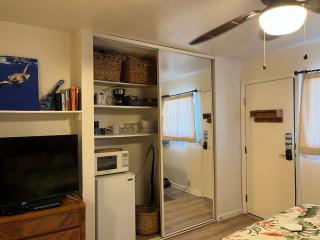 Island Surf Studio No Need for Car - 5