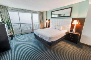 7th Floor! Modern Building, Direct Oceanfront View - 4