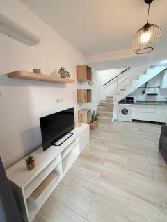 Palms & Pool Dunaflor Verde - 9