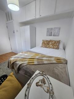 Private rooms in central location - 9