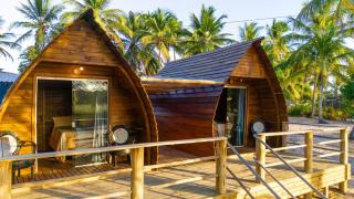 Bangalôs na beira do rio e a poucos metros do mar - 2