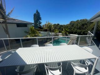 Beachfront Escape - 9