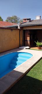 La Emilia Casa de Vacaciones con Pileta y Quincho - 9