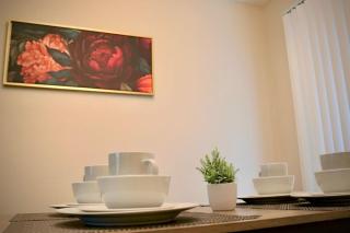 KINGbed resort style pool gym near the heights - 1