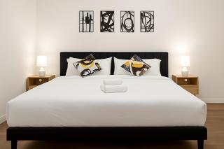 KINGbed resort style pool gym nearTheHeights - 8