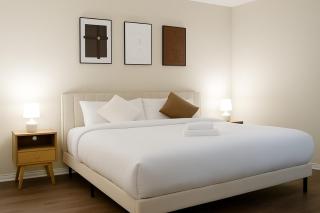 KINGbed resort style pool gym nearTheHeights - 3