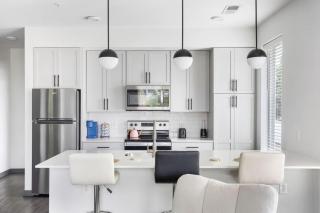 Bright & Cozy 2BR Retreat w Parking Broad Ripple - 4