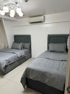 Shell Residence 2 bedroom by Kathy - 1
