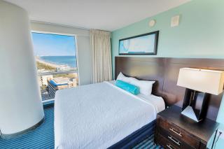 Oceanfront condo w balcony & pool - 6