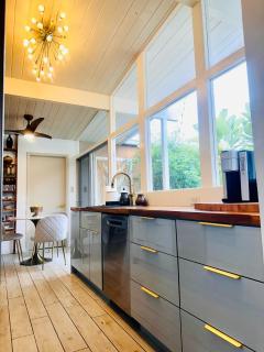 LOOK and BOOK! Midcentury Modern Home near Beach! - 7