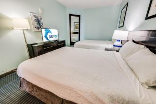 Amazing Top Floor Penthouse,One of the Best Views! - 3