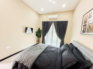 The Canal Villa - 2