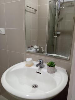 The Grass Residences T2712 - 9