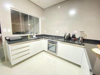 Casa Agradável com Piscina - 5