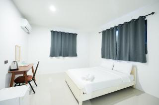 Snap inn Sukhumvit 1 สแนป สุขุมวิท ซอย 1 - Gold - 9