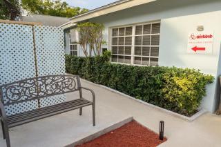 Island Retreat Studio #4 - 6